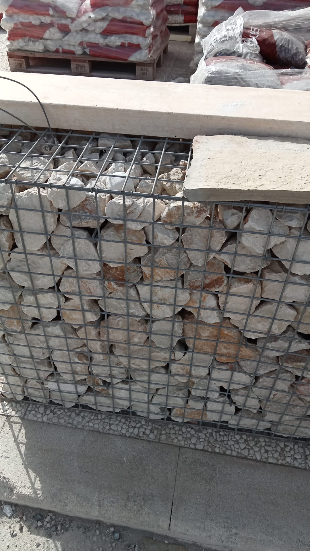 Muestra real de Grava gruesa para gaviones